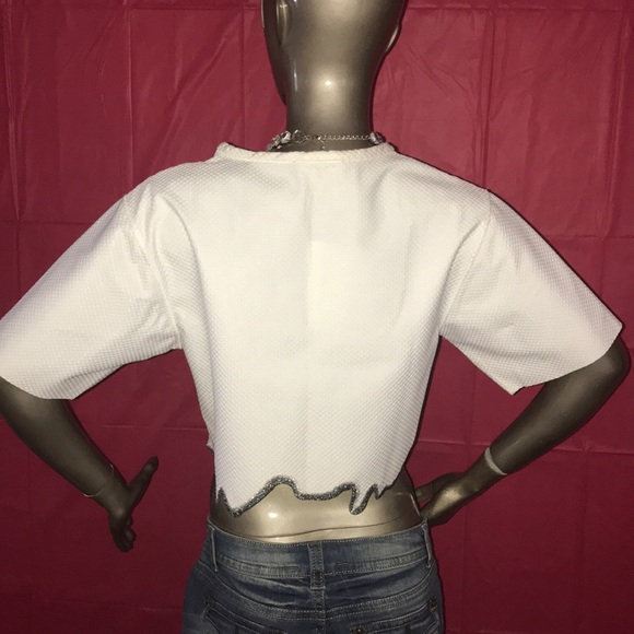 COPY - Zara collection top, nice design on the bottom - Picture 2 of 3